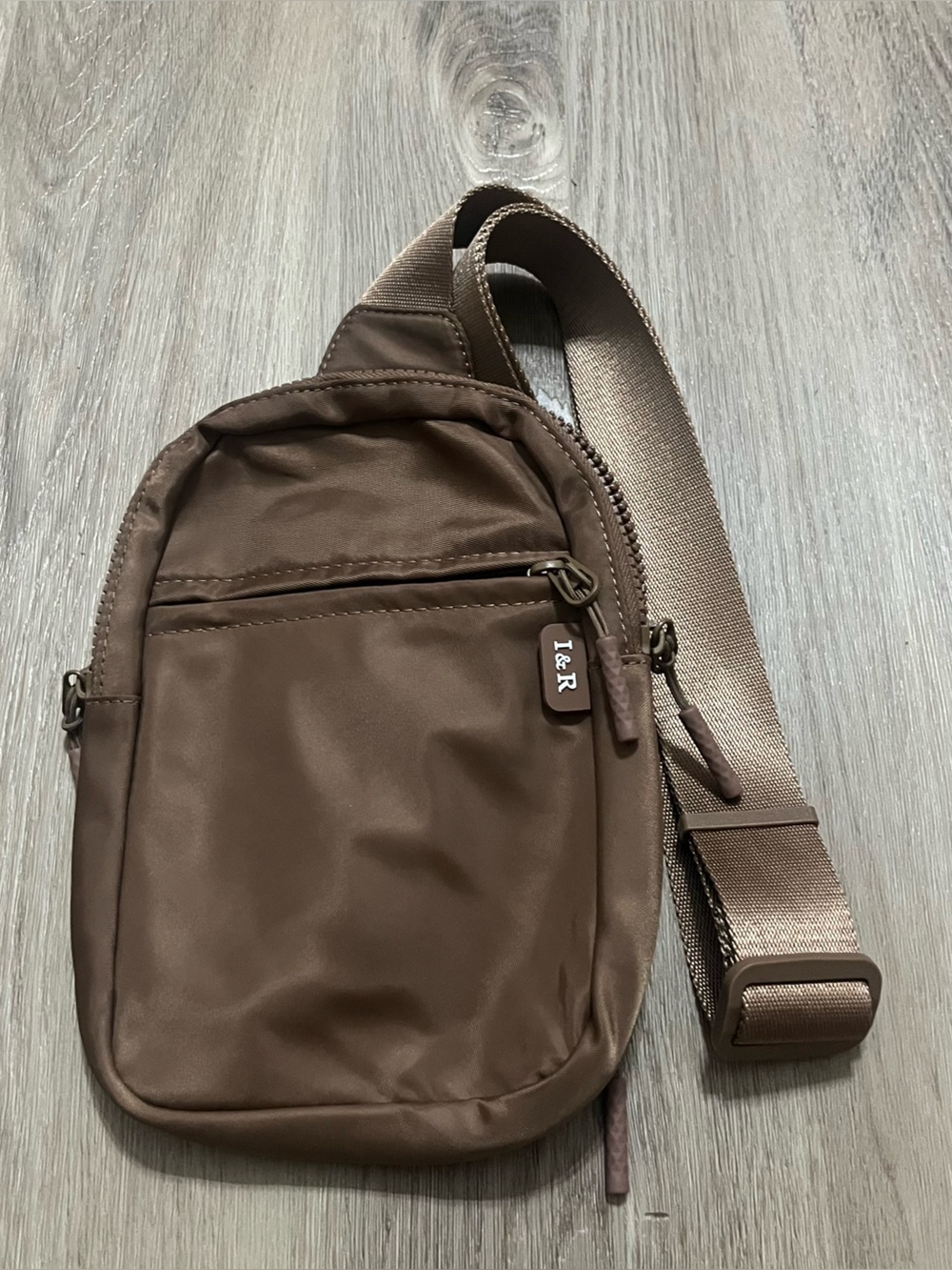 Iris & Rainbow Essential Sling Bag in Caramel